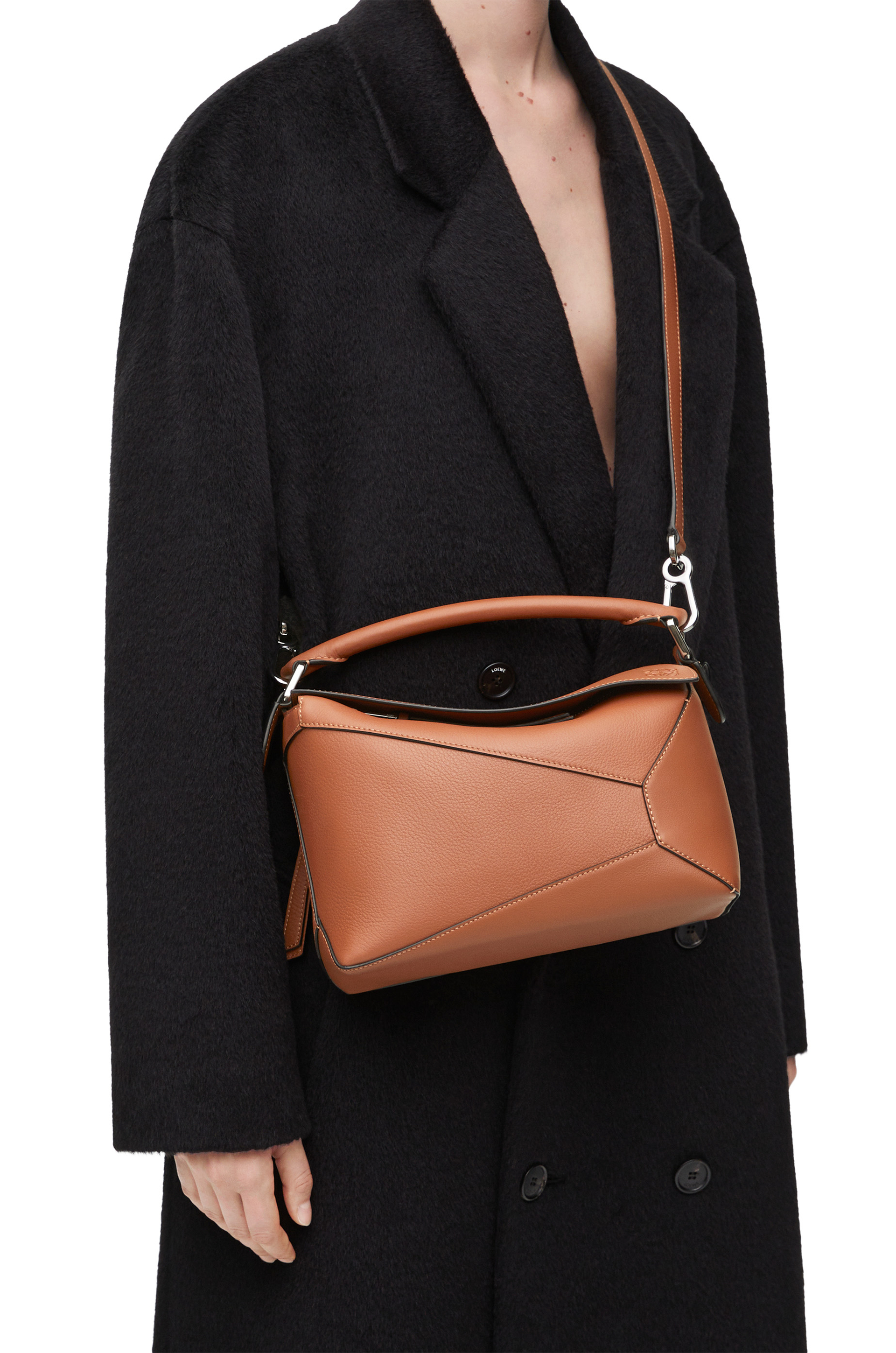 Small Puzzle bag in classic calfskin LOEWE