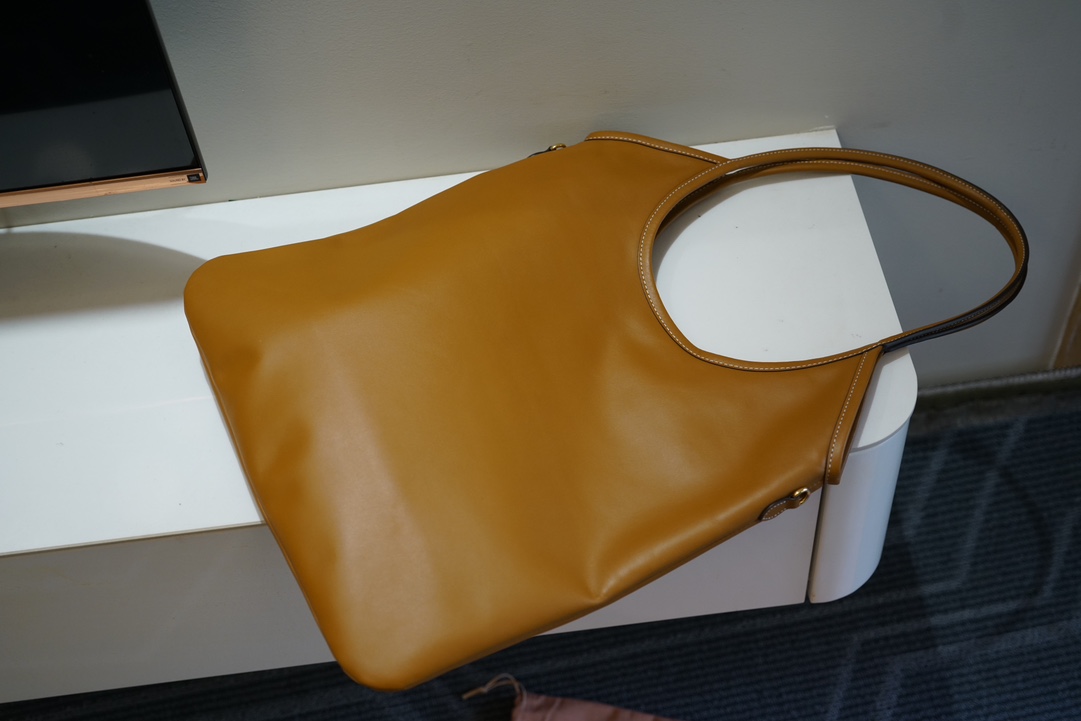 IVY leather bag